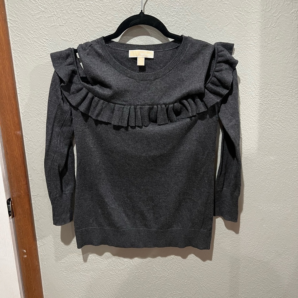 Michael Kors Charcoal Knit Top EUC Size Small Cutout Sleeves Ruffle Top